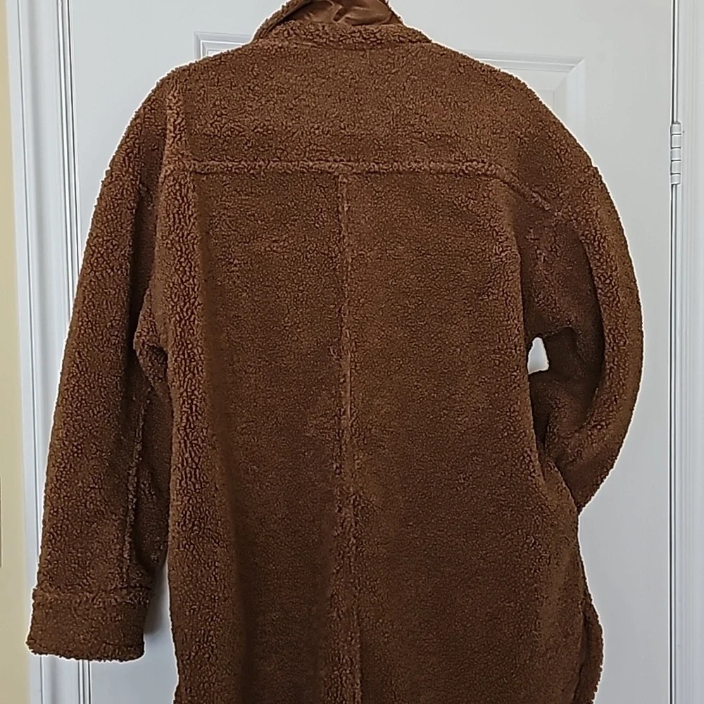 Brown Shacket - Picture 3 of 7